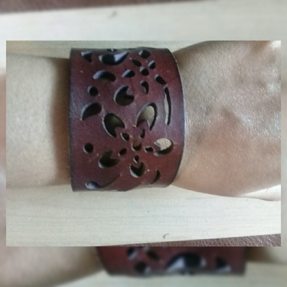 Genuine lether cuff